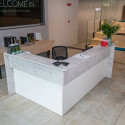 Reception angolare Welcome IN con scrivania da 120 cm bianco/cemento LineKit 163x203xH.109 cm - B149